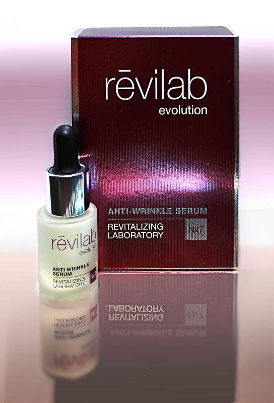 НОВИНКА! АНТИВОЗРАСТНАЯ МУЛЬТИФУНКЦИОНАЛЬНАЯ СЫВОРОТКА REVILAB...